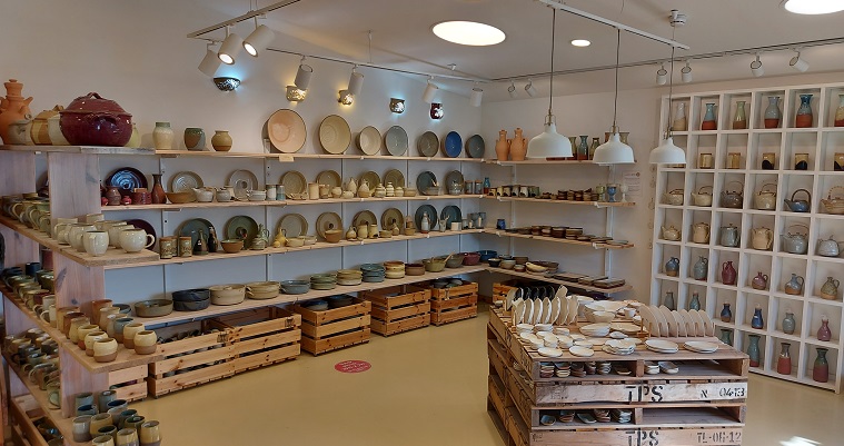 חנות מוצרי אמנות של אנשי חירם הרדוף