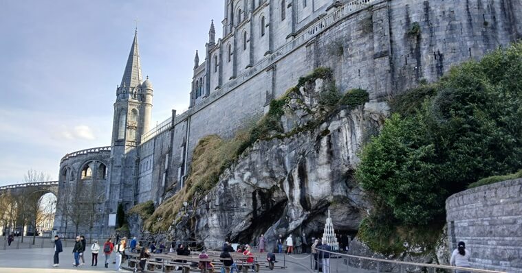 מעיין קדוש לורד צרפת