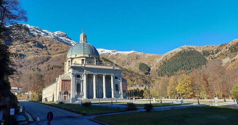 מקום הבתולה מאורפה צפון איטליה
