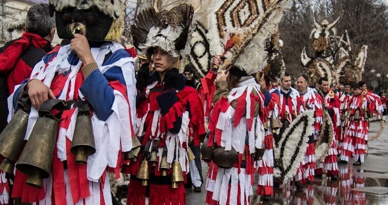 קבוצות ססגוניות בפסטיבל פרניק בולגריה