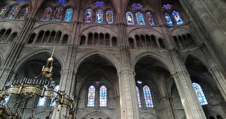 קירות קתדרת בורג צרפת